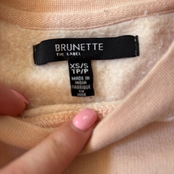 Brunette sweatshirt - Picture 3 of 3